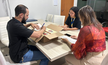 Secult recebe doações de exemplares do livro ‘Algibeira dos Olhos’, contemplado pela Lei Paulo Gustavo
